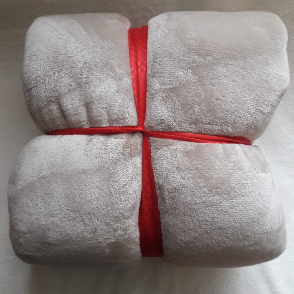New Blanket size 90x50